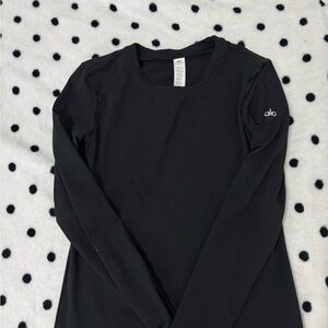 ALO Yoga Women's Classic Black Long Sleeve Tee